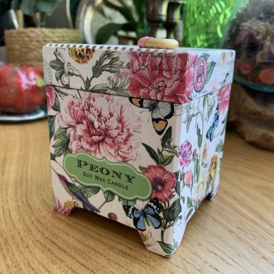 Свеча Пионы